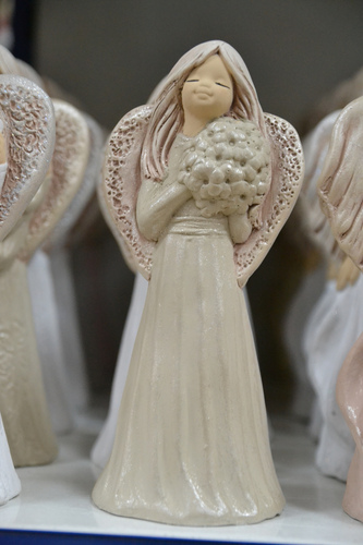 Ceramik 261 Figurka Lucynka bukiet 1
